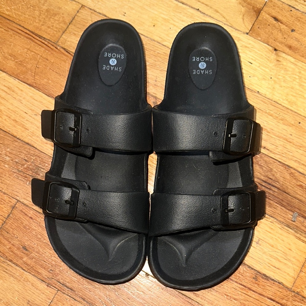 Shade & Shore Black Buckle Slide Sandals